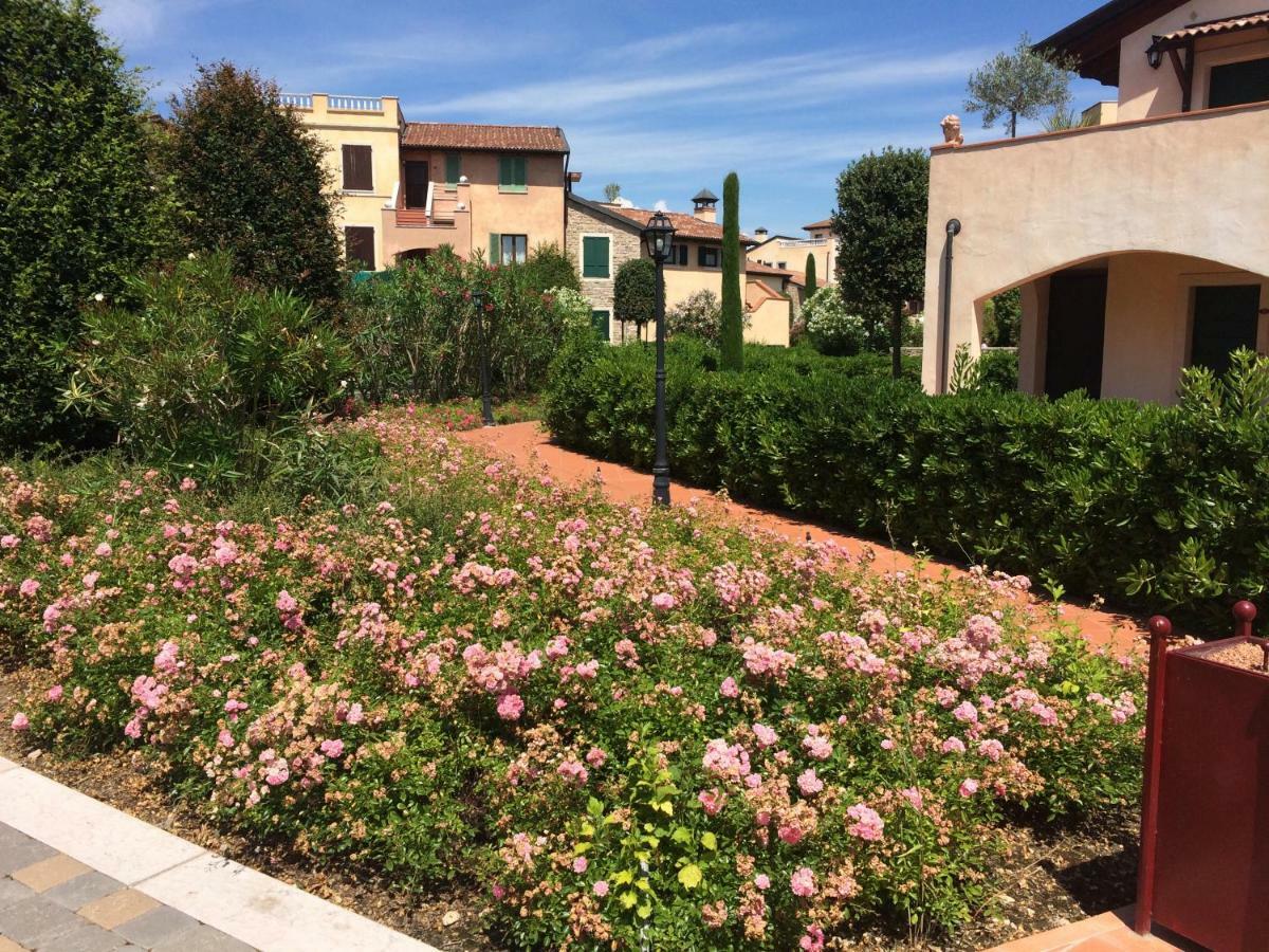 Апартаменти La Chicca Del Garda Песк'єра-дель-Гарда Екстер'єр фото