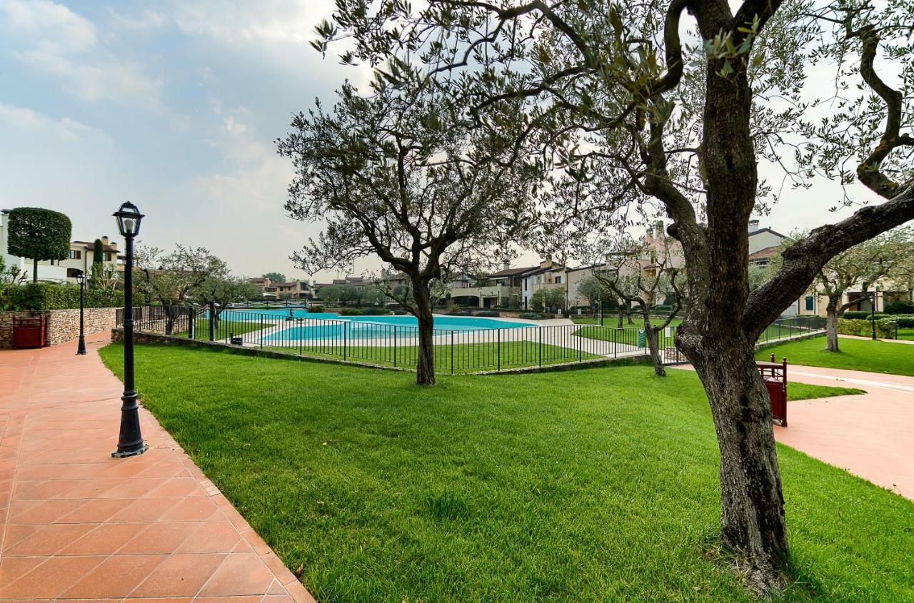 Апартаменти La Chicca Del Garda Песк'єра-дель-Гарда Екстер'єр фото