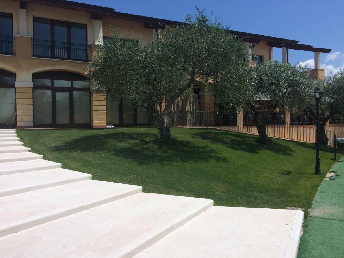 Апартаменти La Chicca Del Garda Песк'єра-дель-Гарда Екстер'єр фото