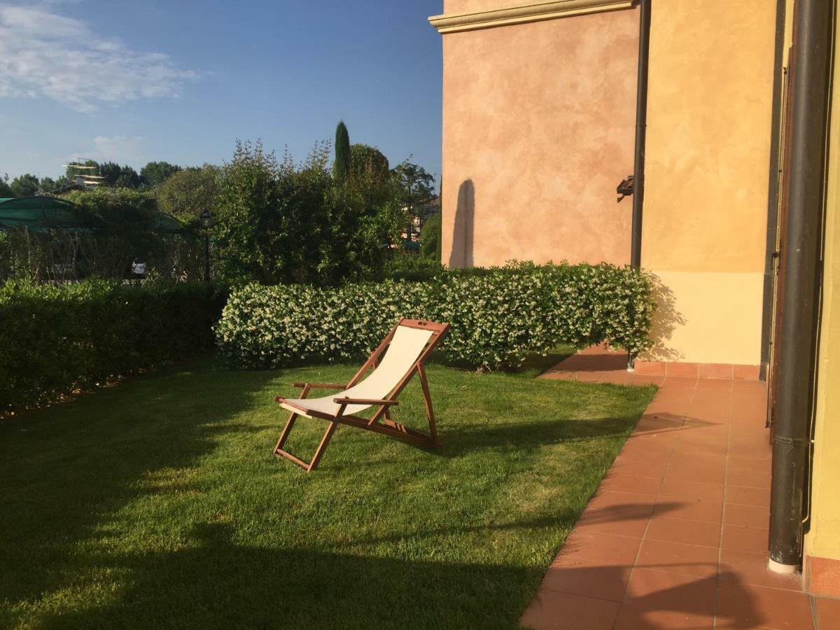 Апартаменти La Chicca Del Garda Песк'єра-дель-Гарда Екстер'єр фото