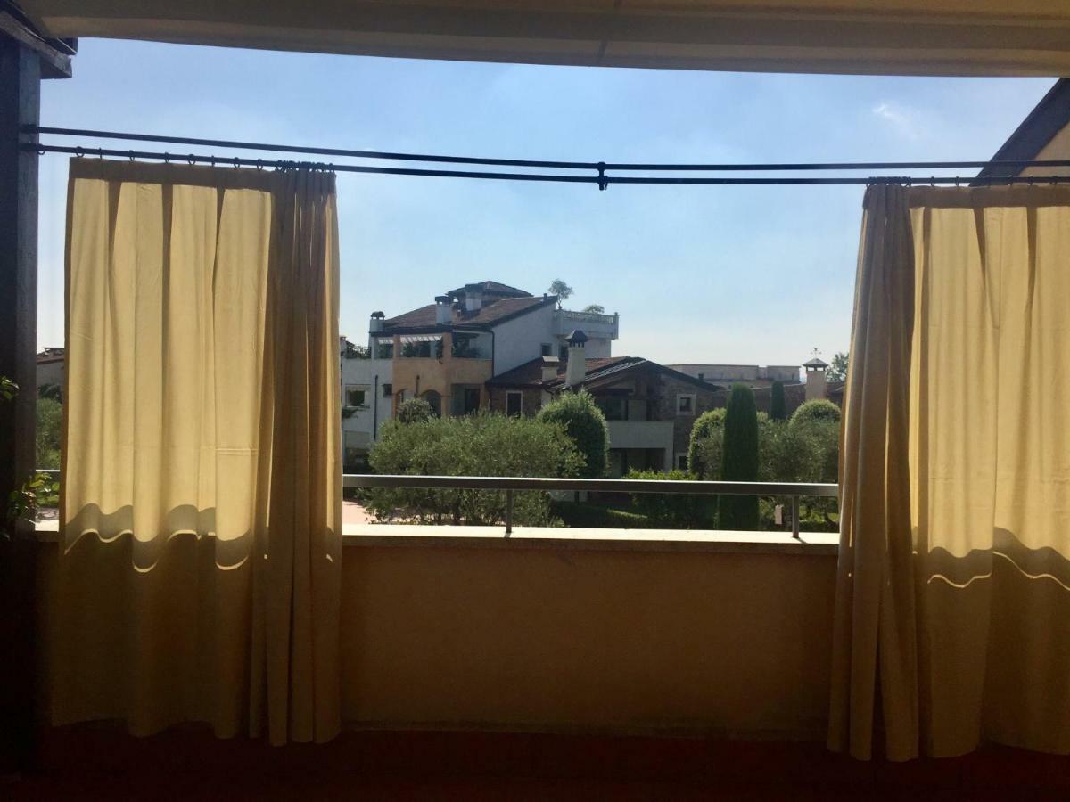 Апартаменти La Chicca Del Garda Песк'єра-дель-Гарда Екстер'єр фото
