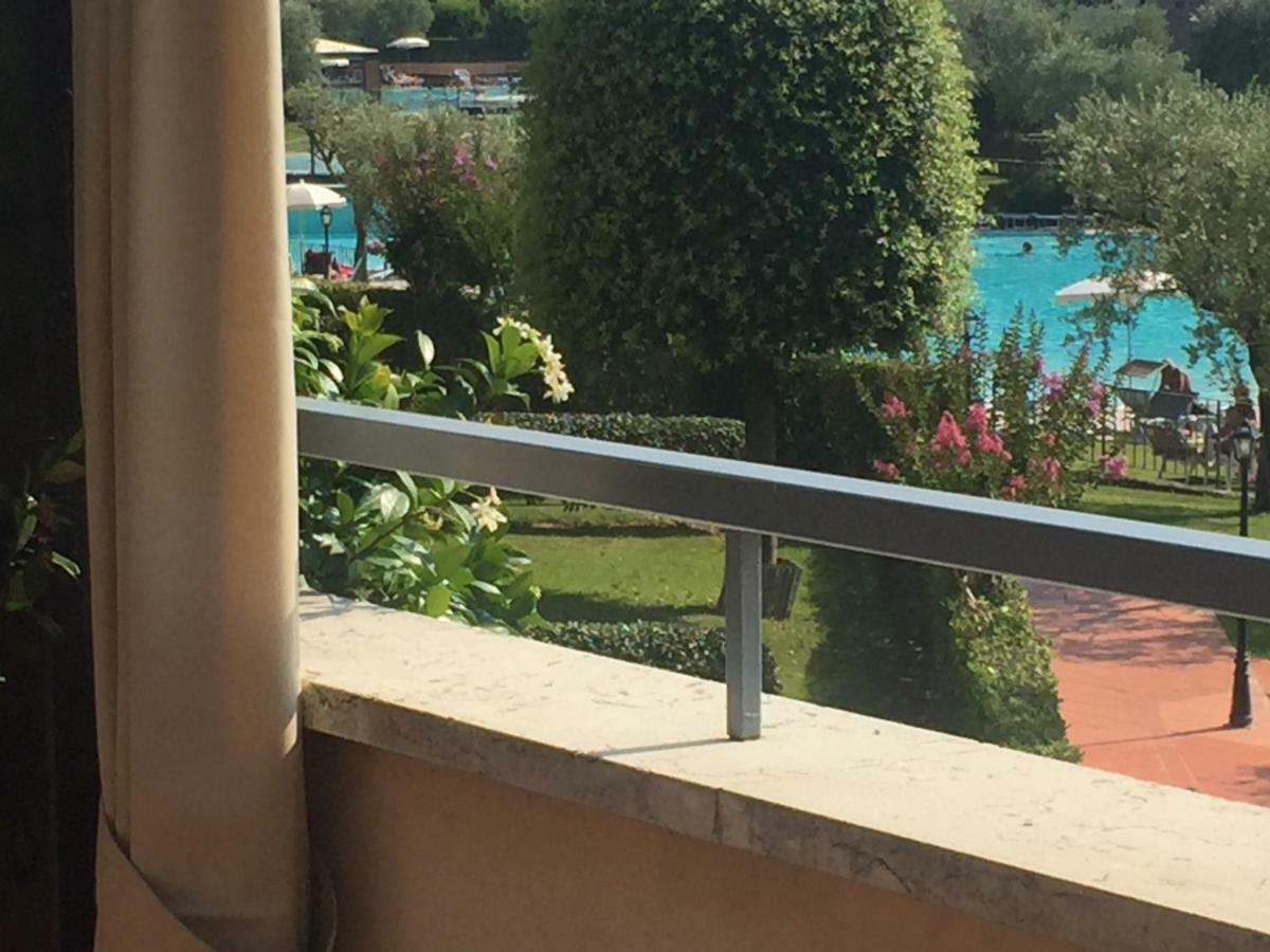 Апартаменти La Chicca Del Garda Песк'єра-дель-Гарда Екстер'єр фото